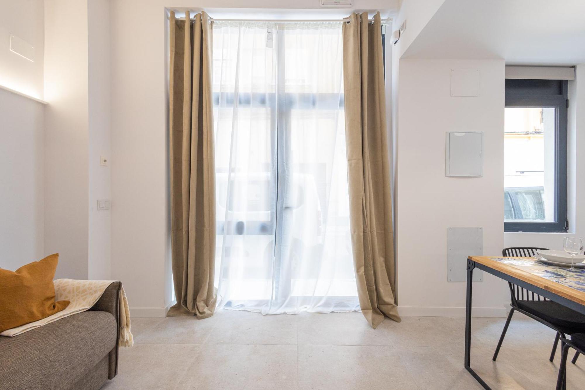 Apartment Florit Flats - Quiet And Cozy By The Joaquin Sorolla Station *