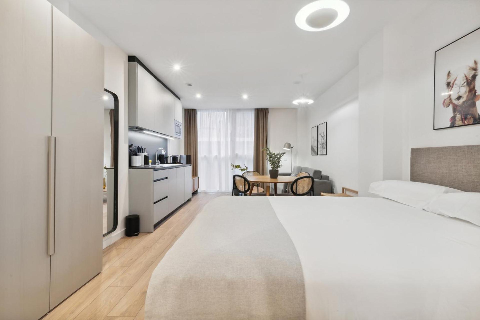 Apartment Limehome Carrer Del Pare Palau I Quer Valencia
