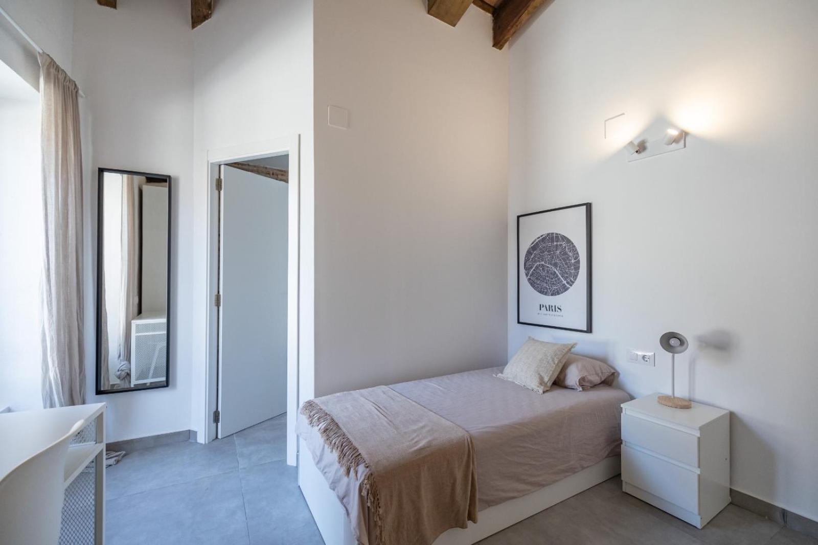 Residencia Universitaria Trinitarios * Valencia