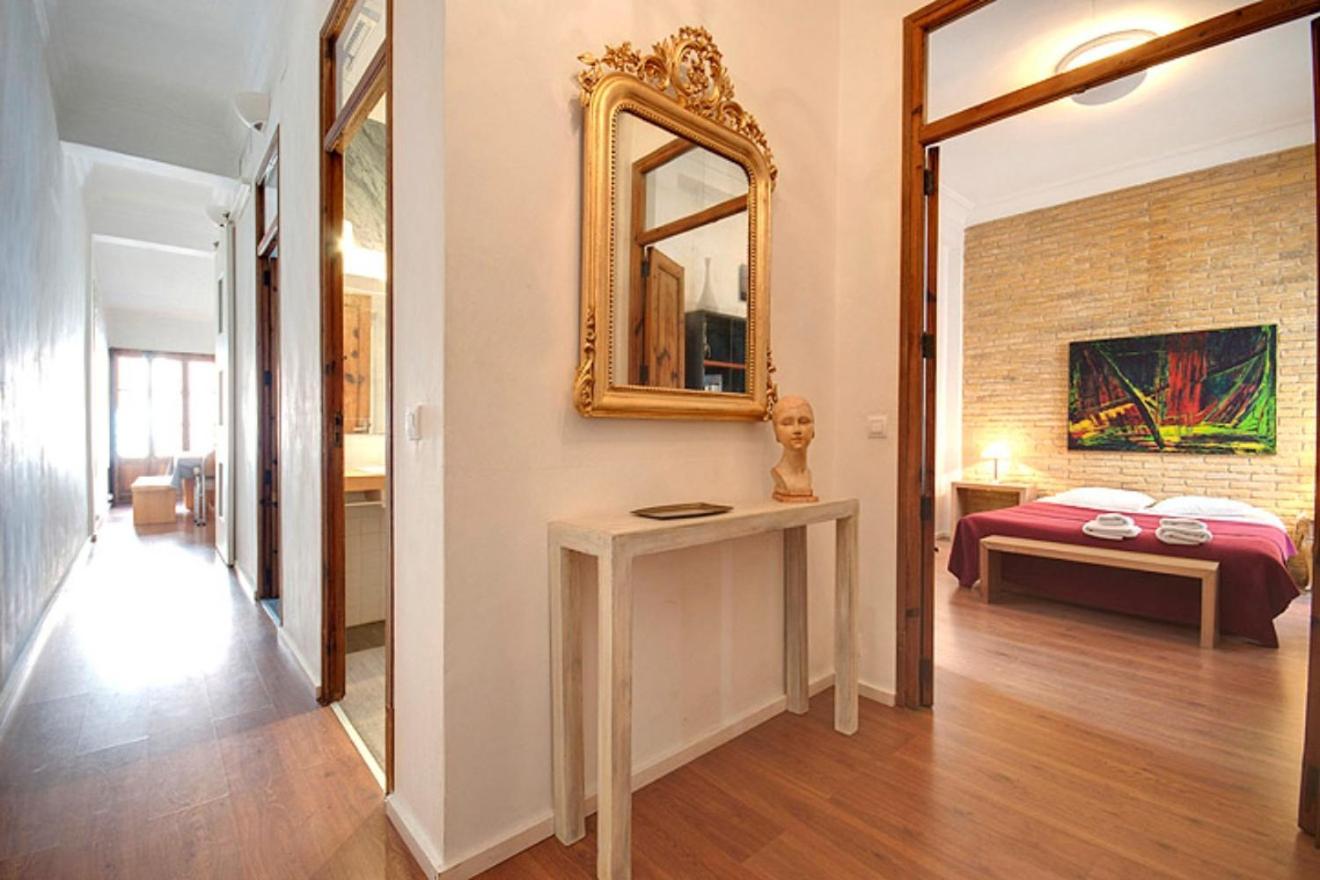Friendly Strauss Apartment