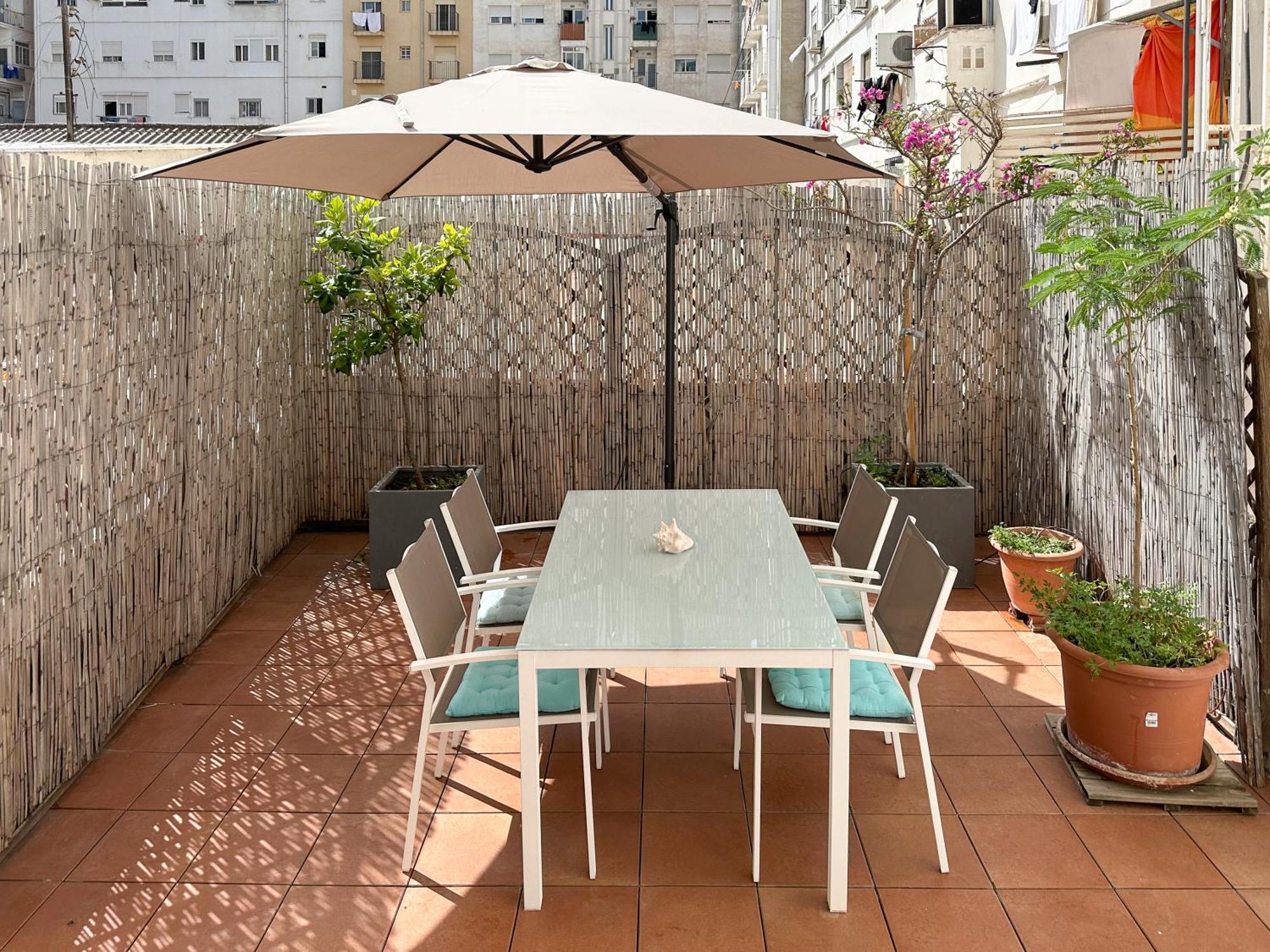 Apartamento Enjoy 4 Pax At Ruzafa With Sunny Terrace Valência
