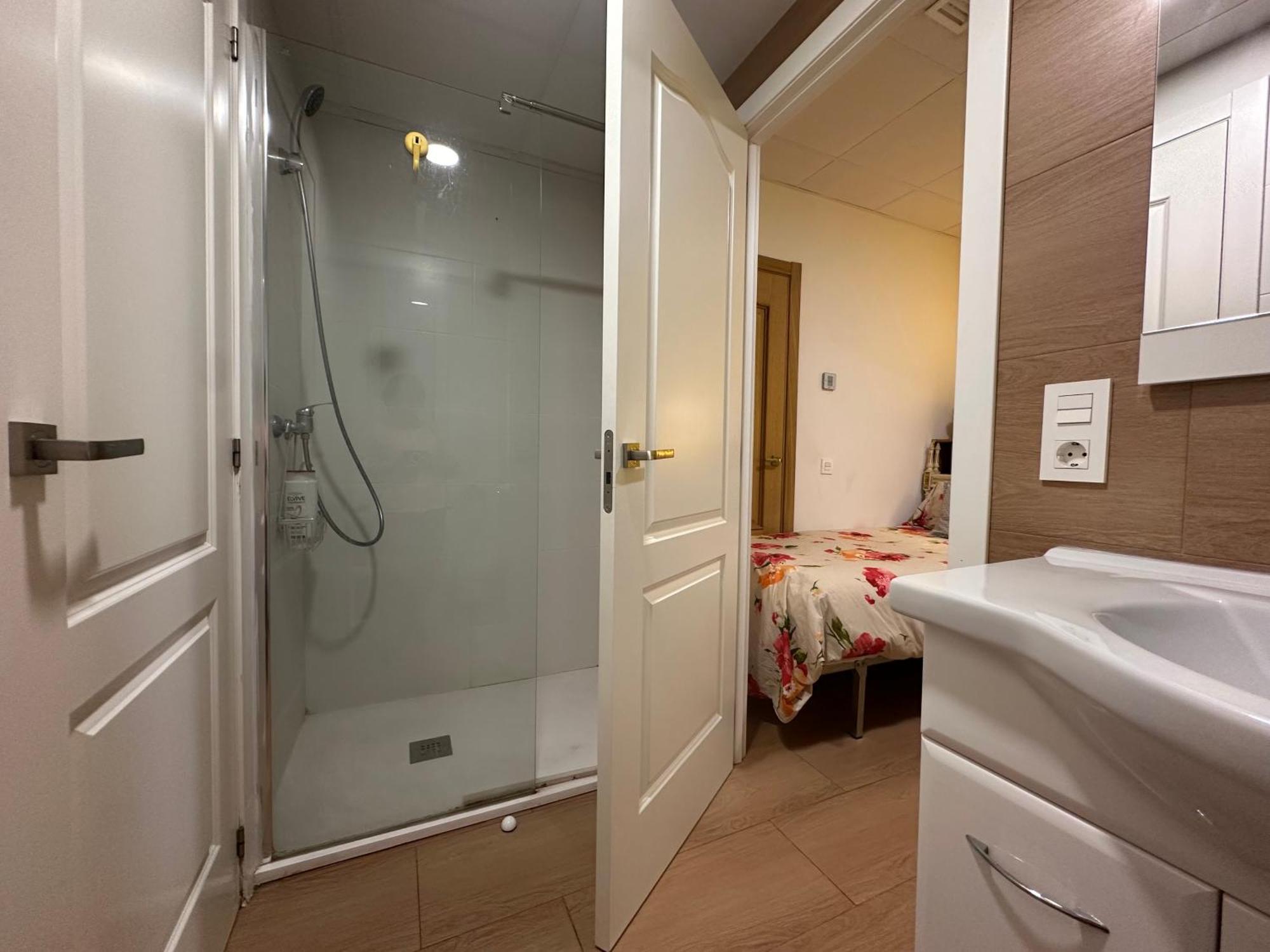 Privatunterkunft Mirador 2 Del Mercado - Con Bano Privado En El Centro De La Ciudad Vella