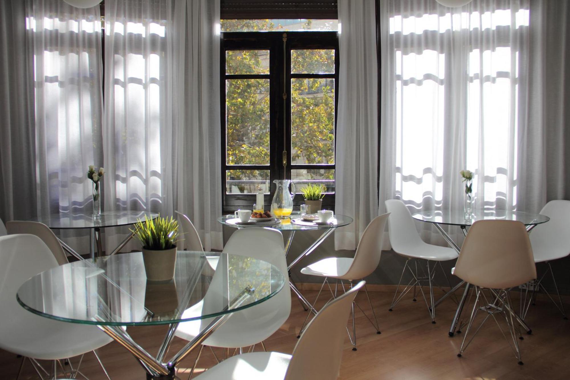 7 Moons Valencia