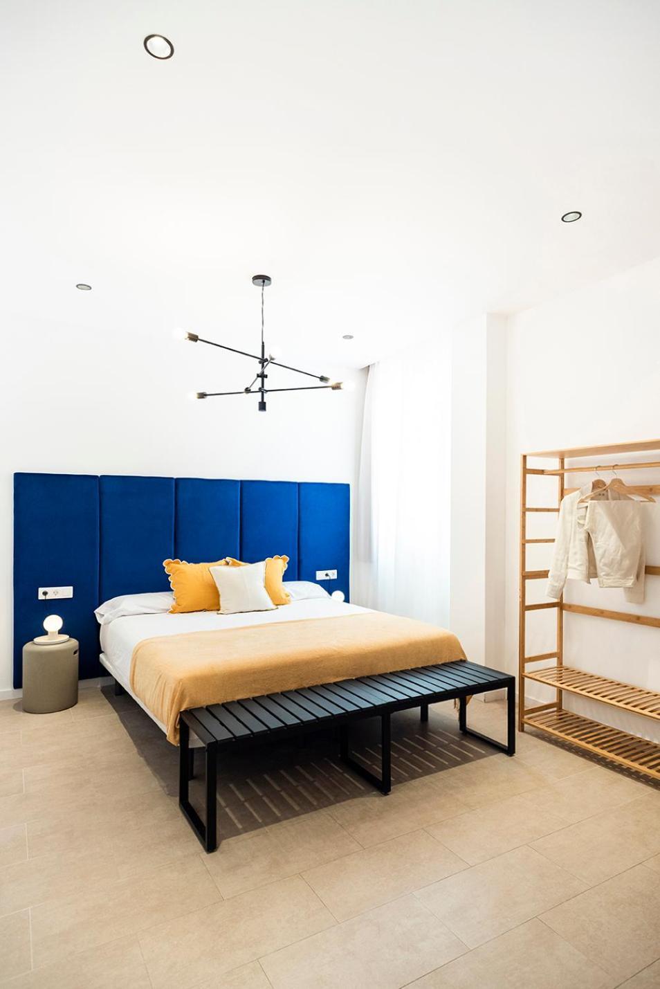 Aparthotel Blanq Marina Suites Valencia