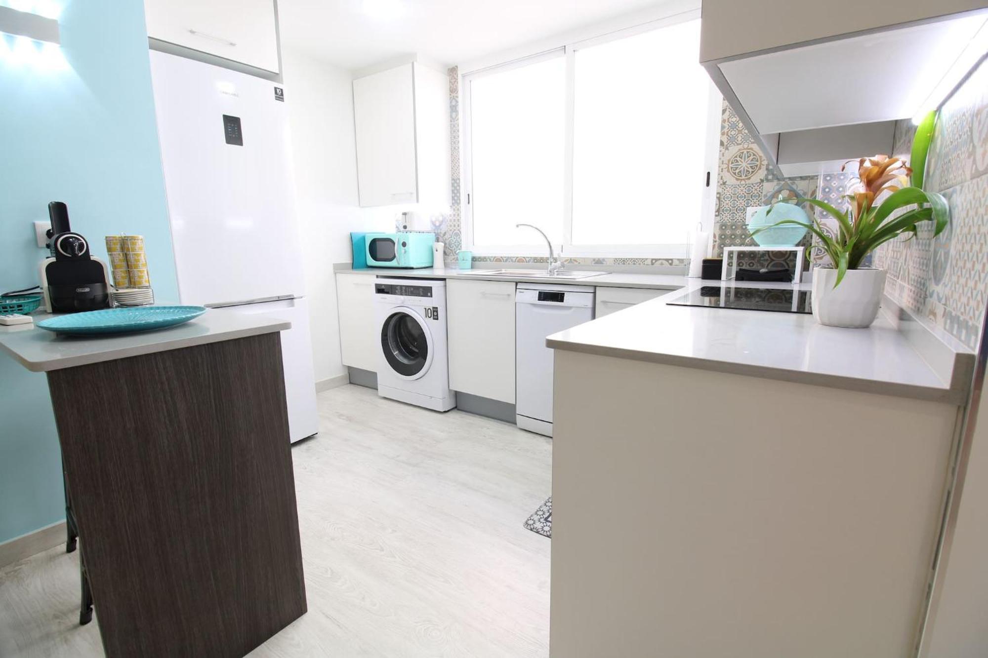 Apartamento En La Playa A Un Paso De La Casa Museo Blasco Ibáñez * Valencia
