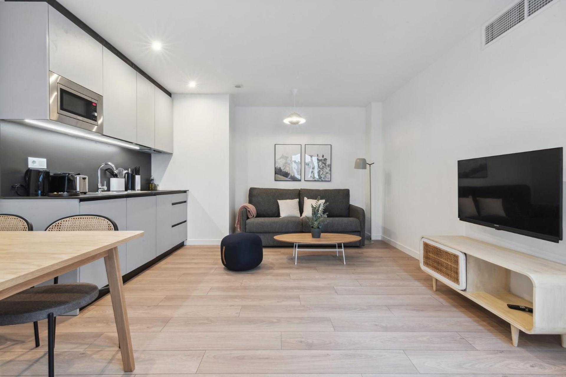 Limehome Carrer Del Pare Palau I Quer Apartment