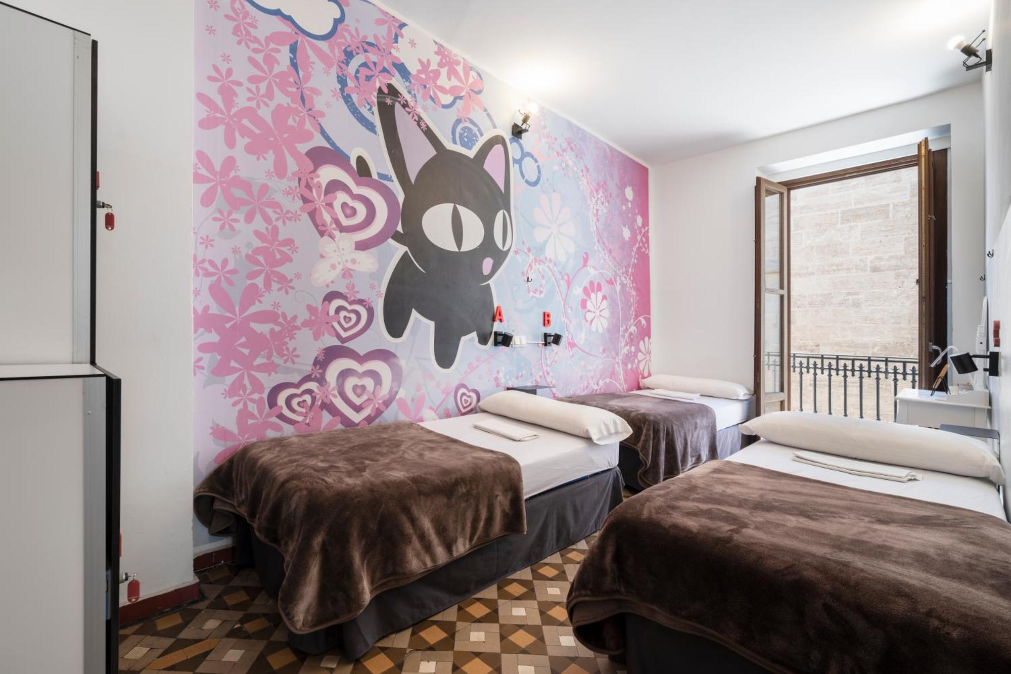 Hostel Youth By Feetup