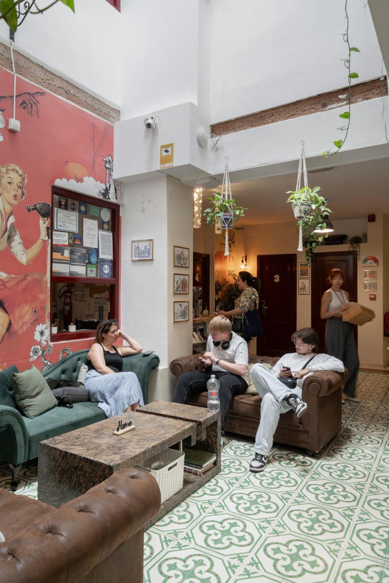Youth By Feetup Hostel