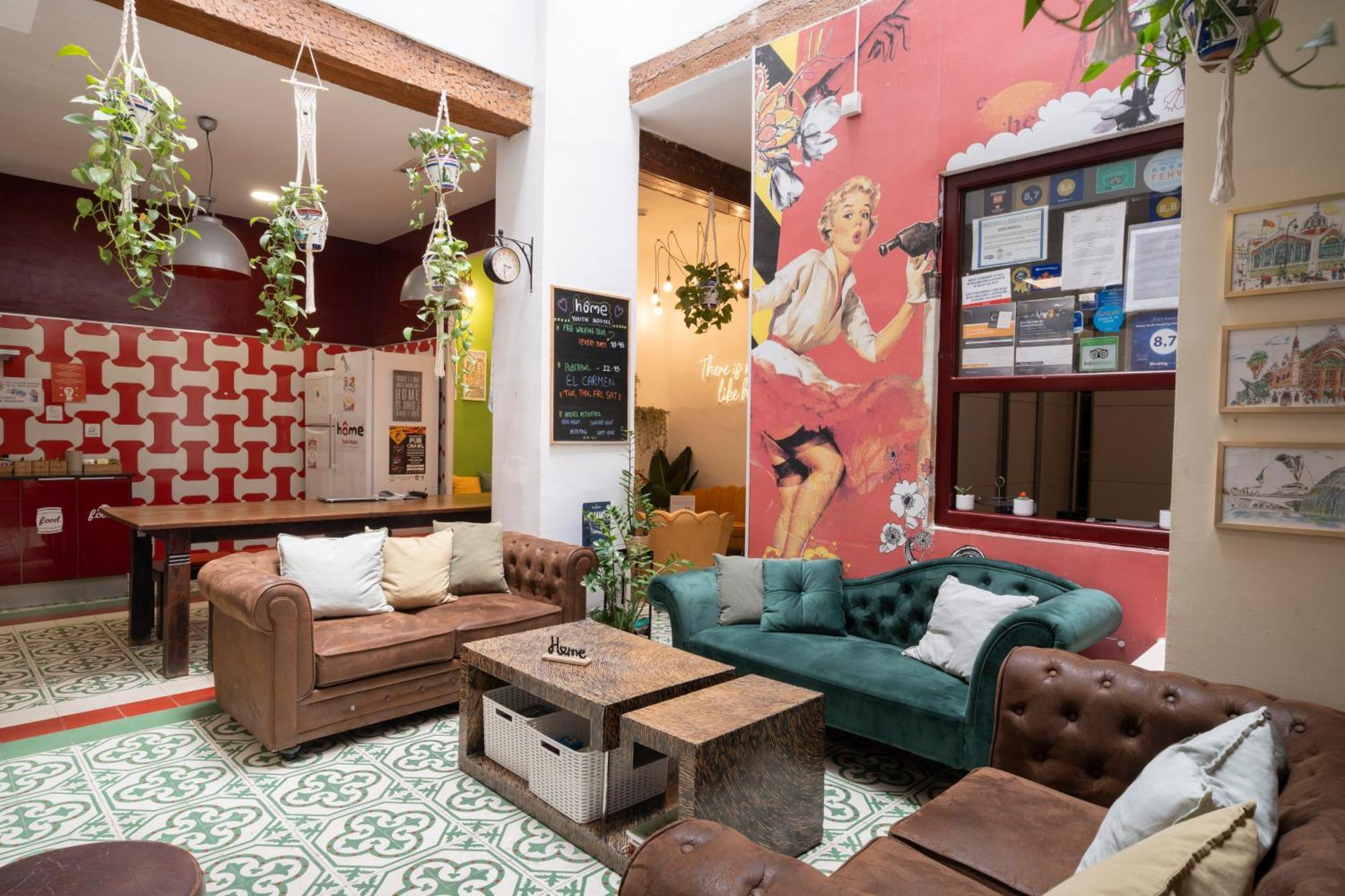 Hostel Youth By Feetup *
