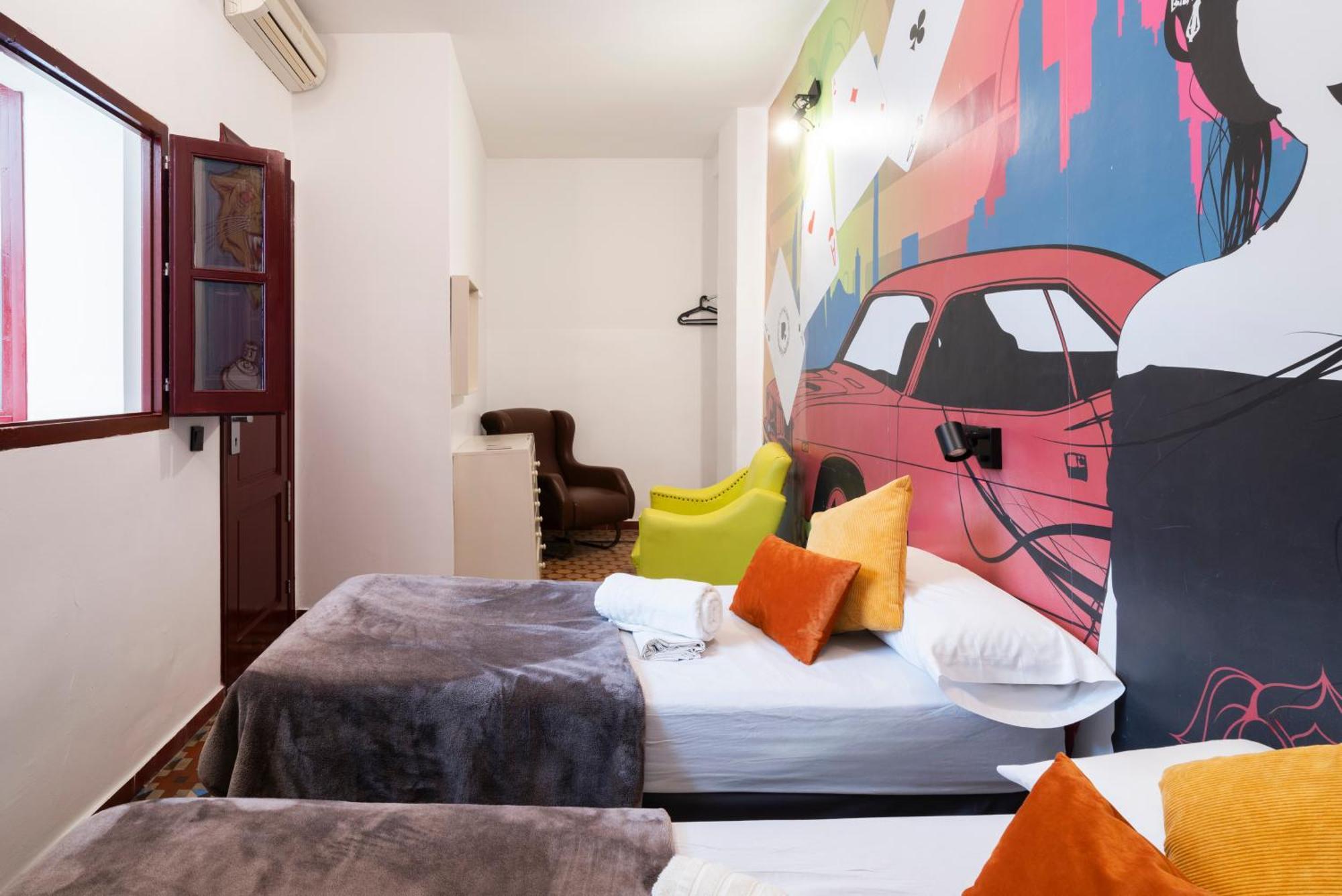 Youth By Feetup Hostel *