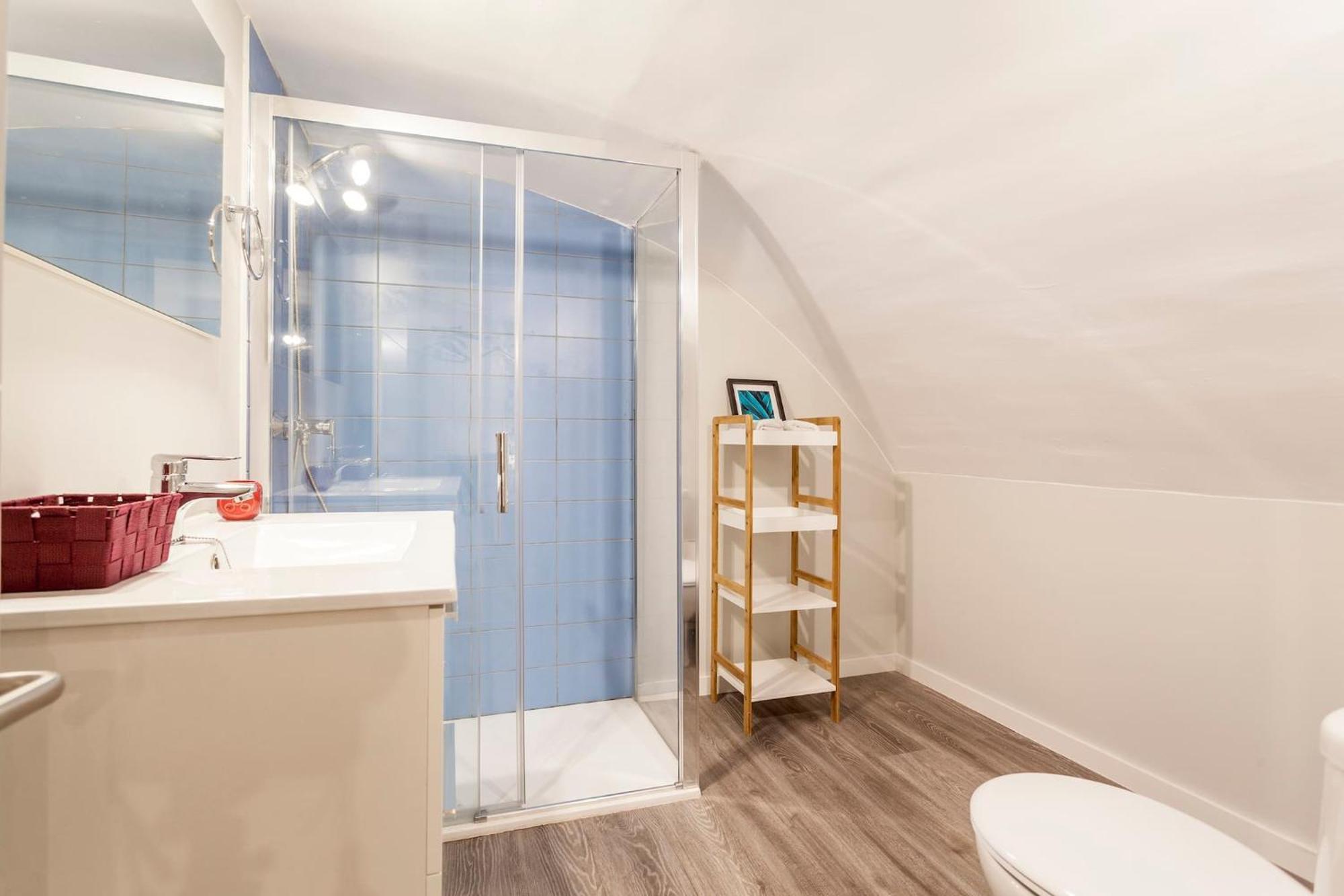 Appartement Adenzo Flats Market *