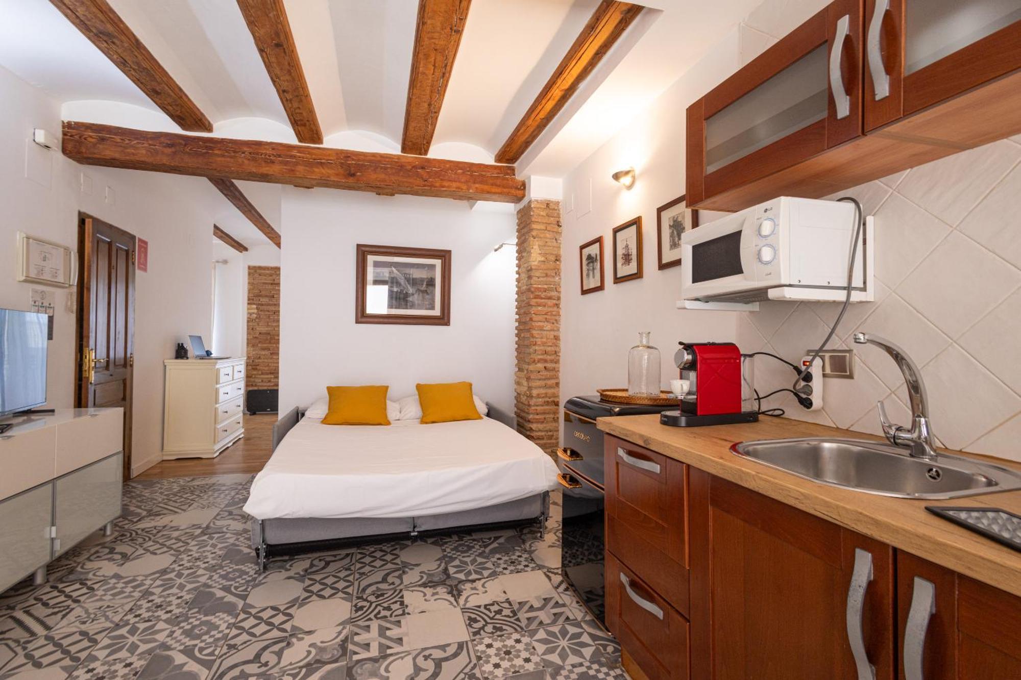 Florit Flats - Charming Ruzafa Apartment & Interior Terrace