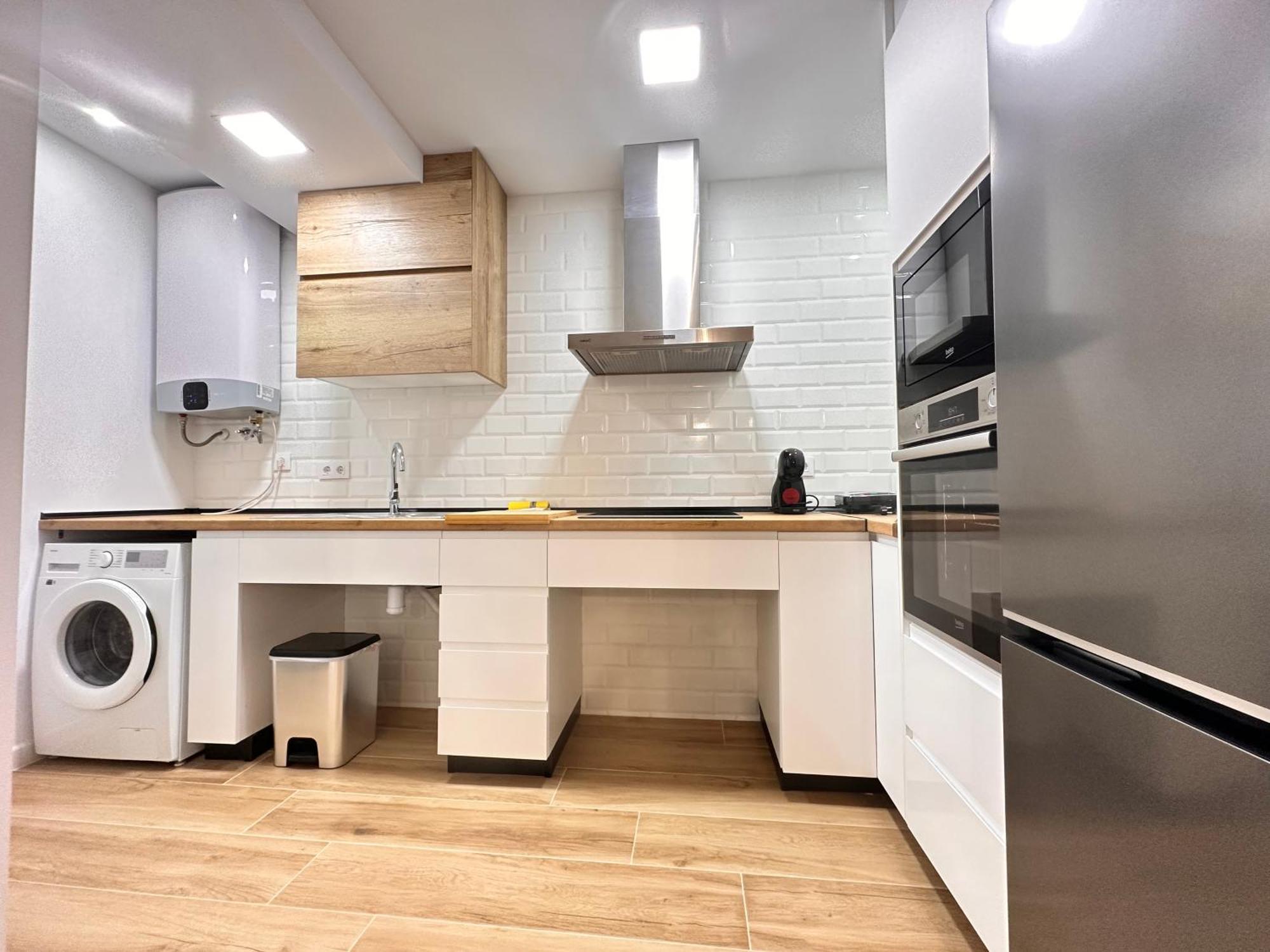 Apartamento & Ayora *