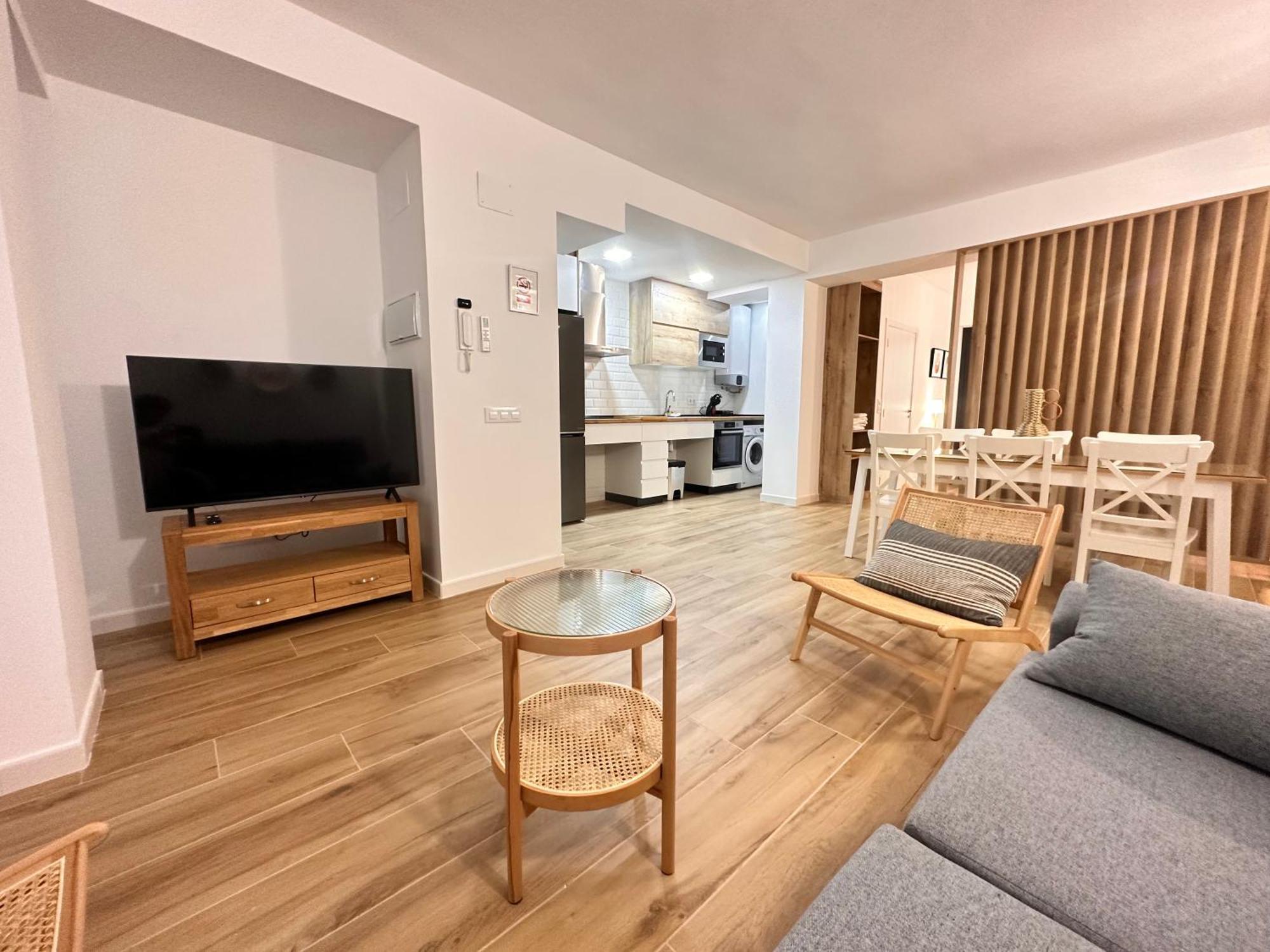 Apartamento & Ayora *
