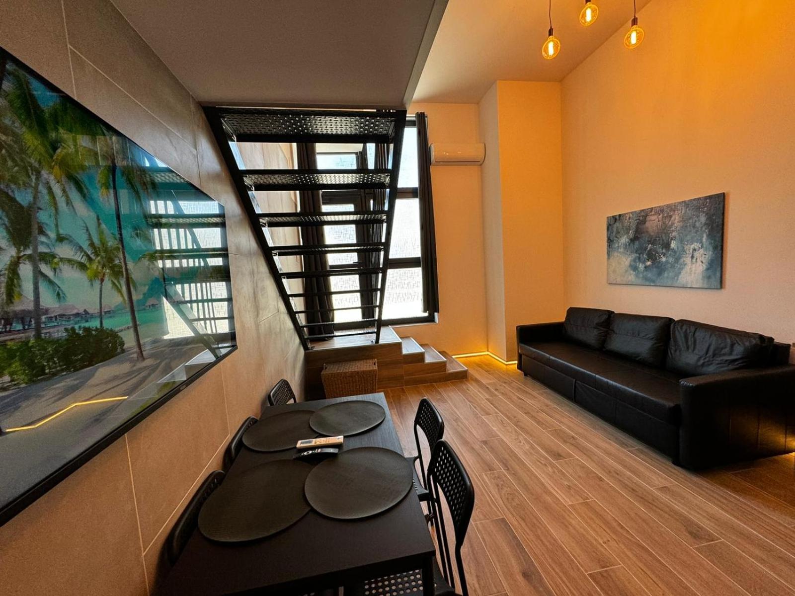 Melia Y Fuster 23c Aparthotel
