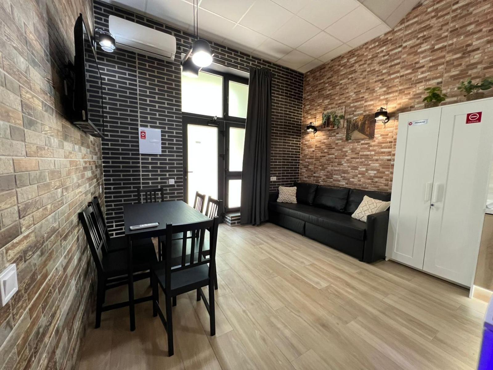 Melia Y Fuster 23c Valencia