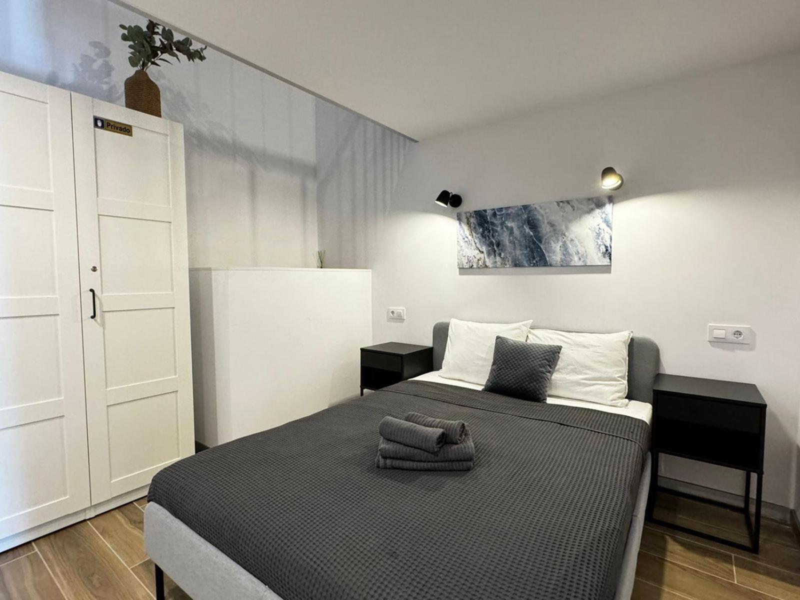 Melia Y Fuster 23c * Valencia