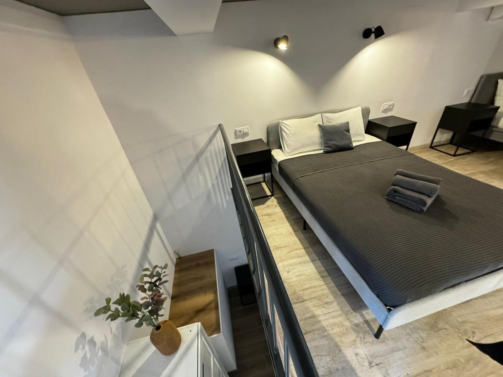 Aparthotel Melia Y Fuster 23c Valencia