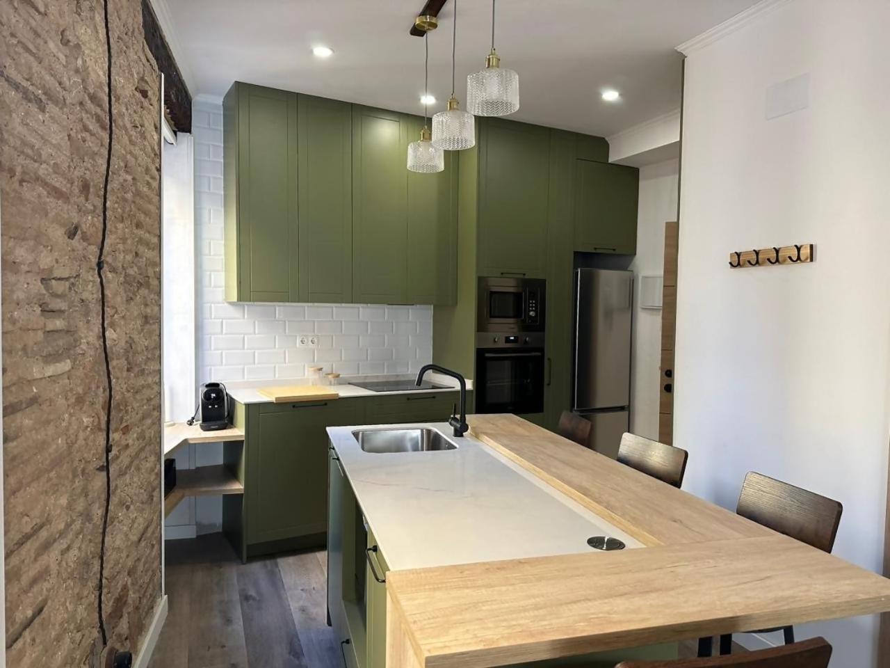 Apartamento El Carmen 1 Piso *