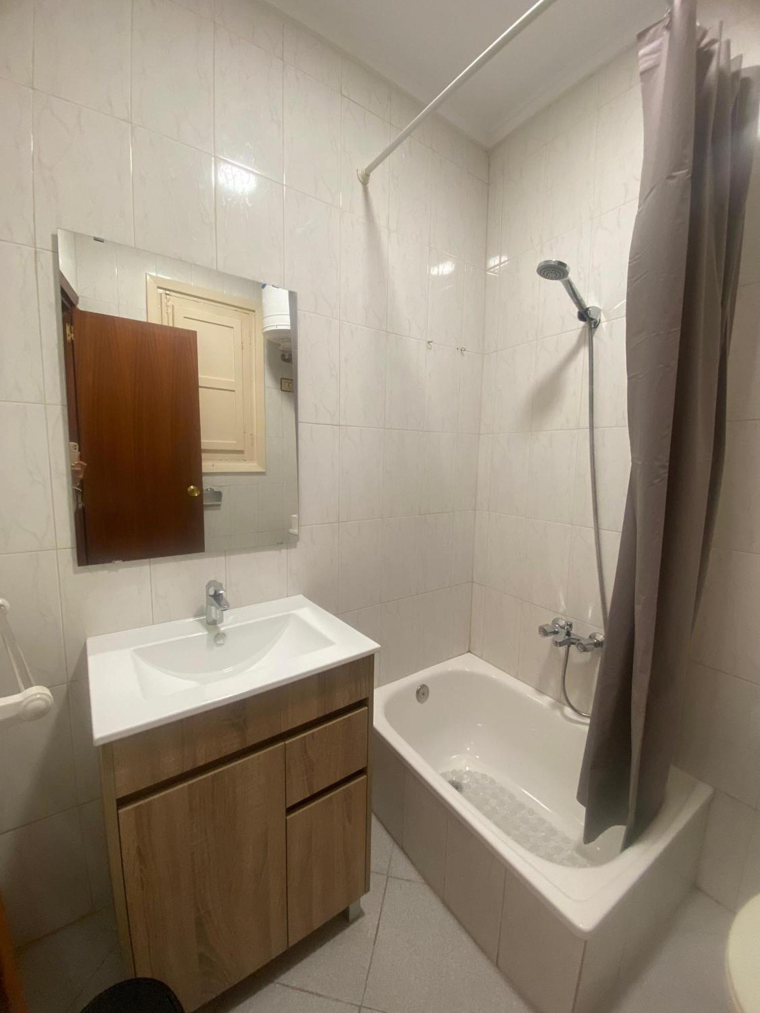 Turia Rooms Valencia - Urban Centric & Green At Bruno Apartments Coliving Privatunterkunft *
