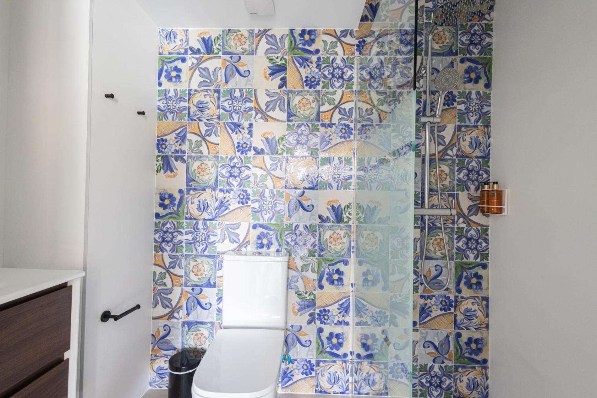 Florit Flats - Stylish Ceramic With Free Bicycles By The Joaquin Sorolla Station Apartment Valencia