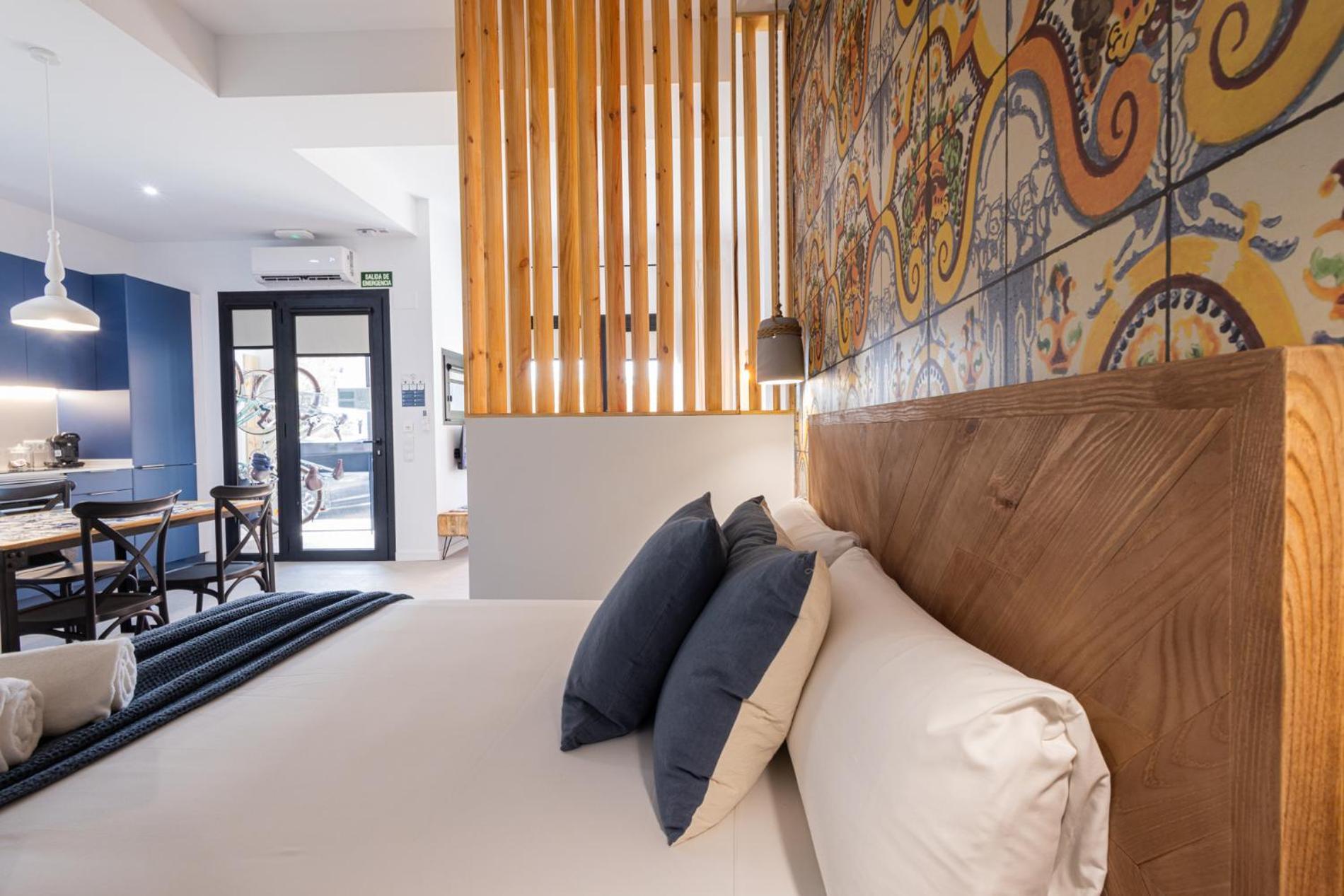 Apartment Florit Flats - Stylish Ceramic With Free Bicycles By The Joaquin Sorolla Station Valencia