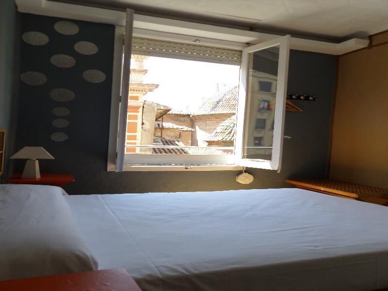Hostel Russafa Youth *