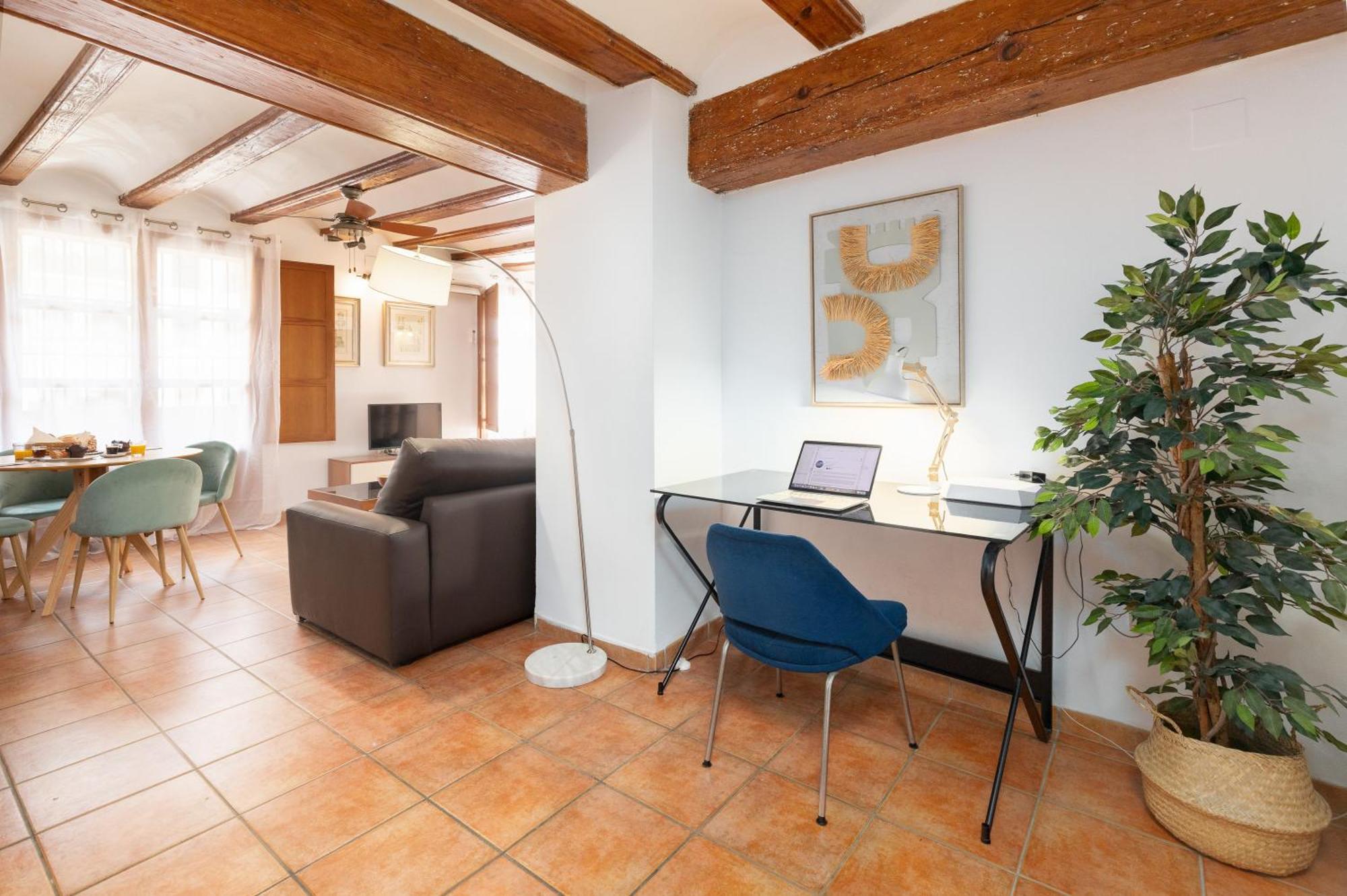 Travel Habitat Plaza Del Pilar. Apartment Valencia