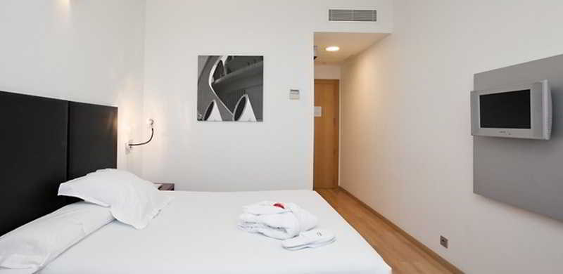Ilunion 3 Hotel 3*