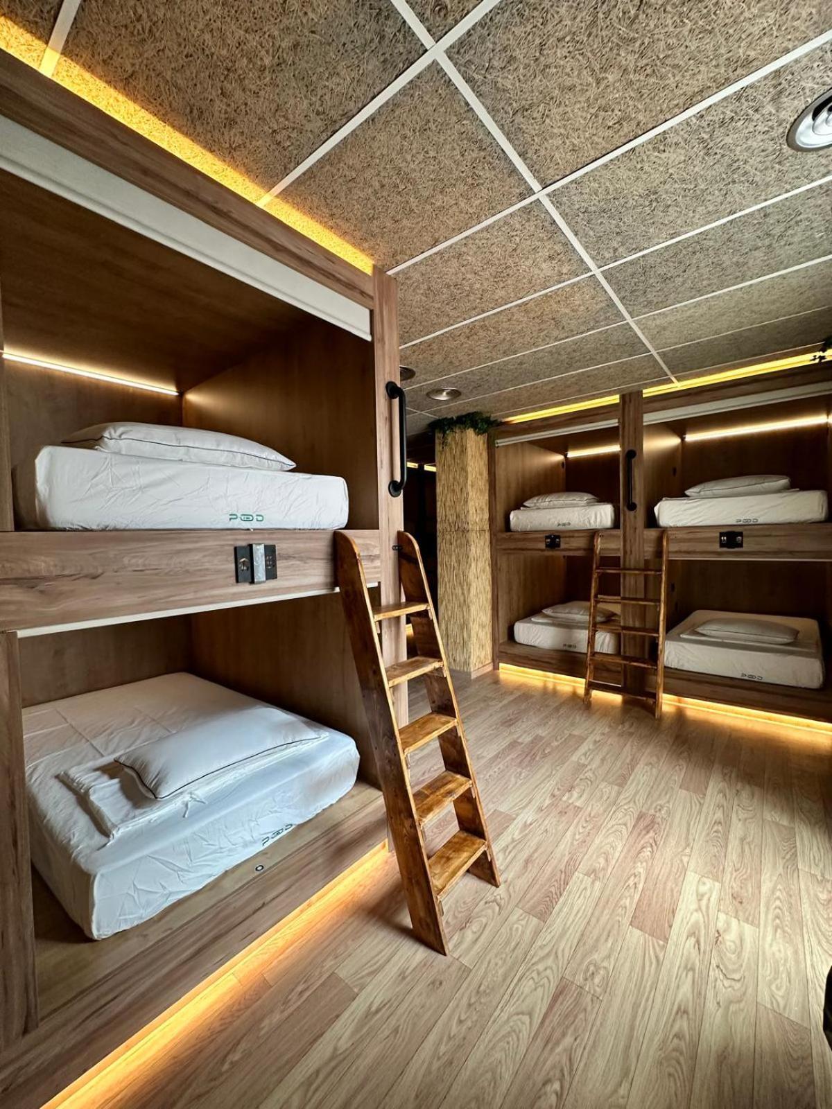 Albergue The Pod Village *