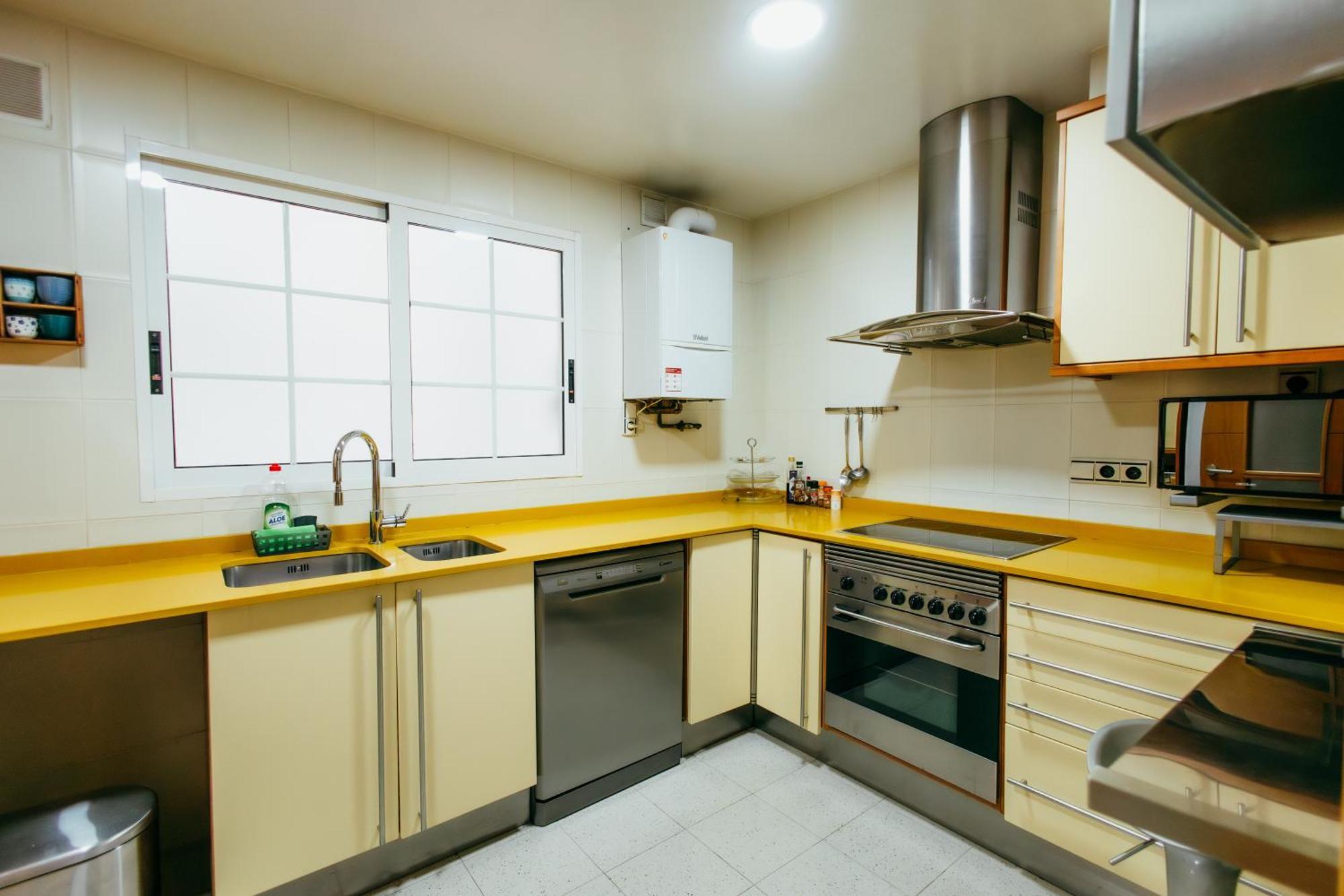 Apartment Ruzafa, Centre 10 Min, Terrace, 2 Valencia