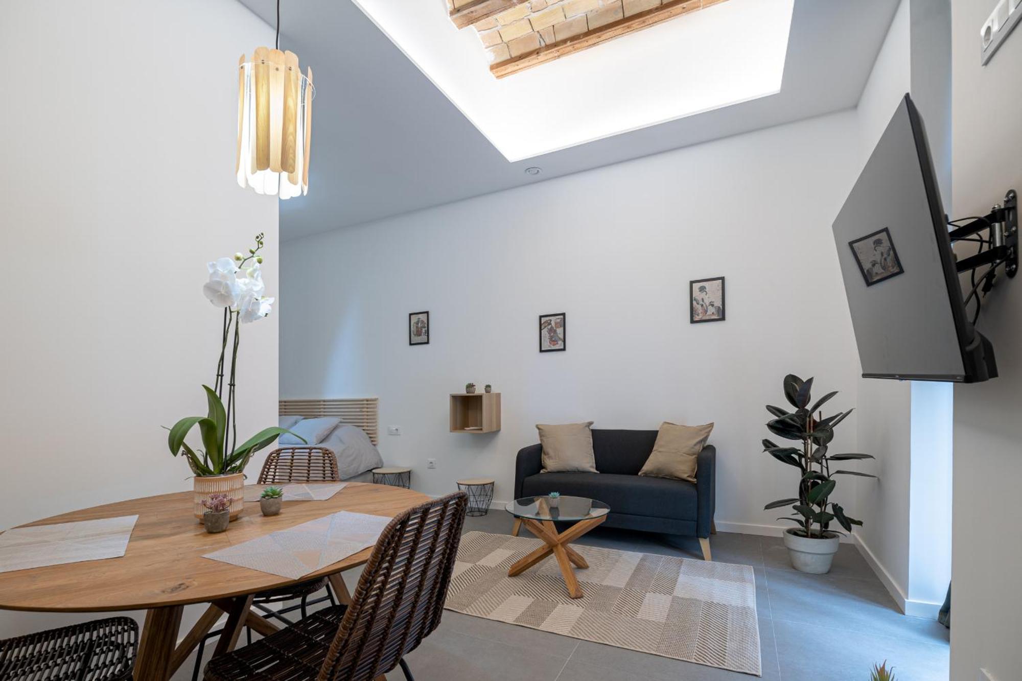 Apartamento Esc - Loft Comodos Y Espaciosos Estudios Cercanos A Estacion Joaquin Sorolla Valencia