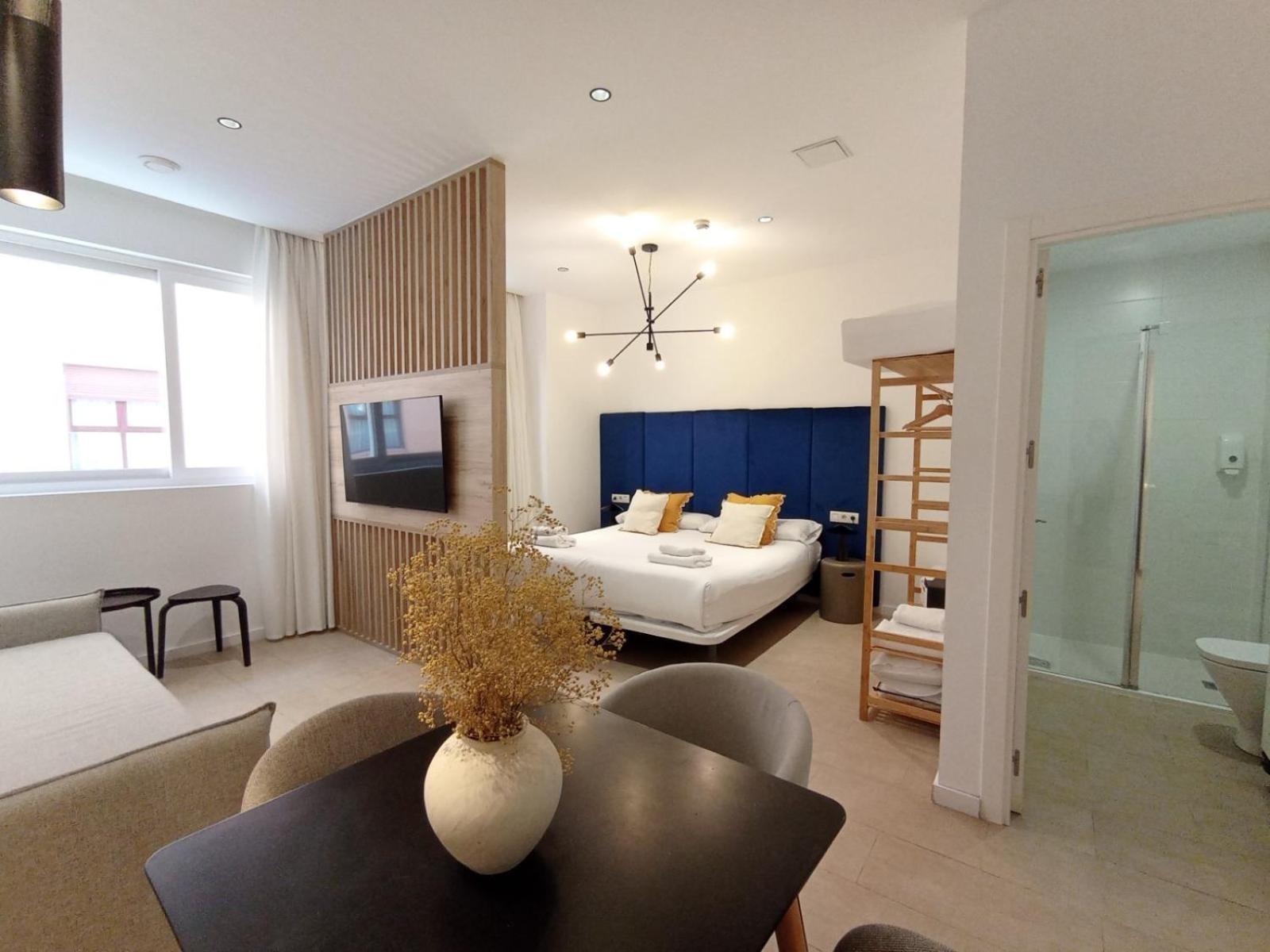 Aparthotel Blanq Marina Suites Valencia