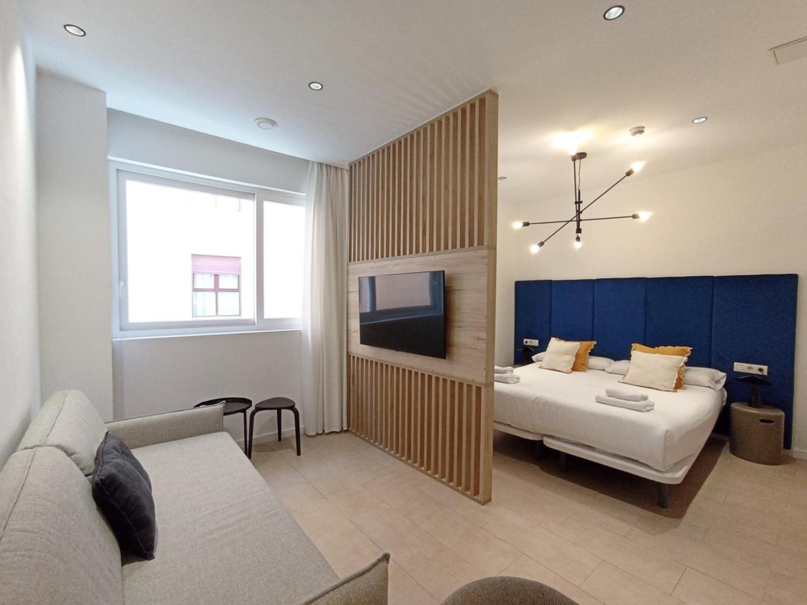 Aparthotel Blanq Marina Suites *