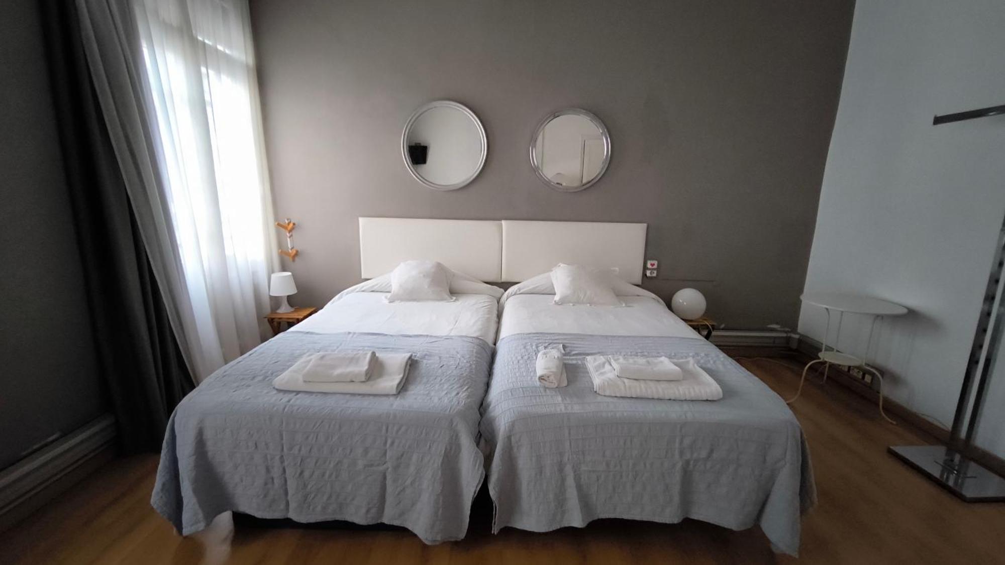 Bed & Breakfast 7 Moons