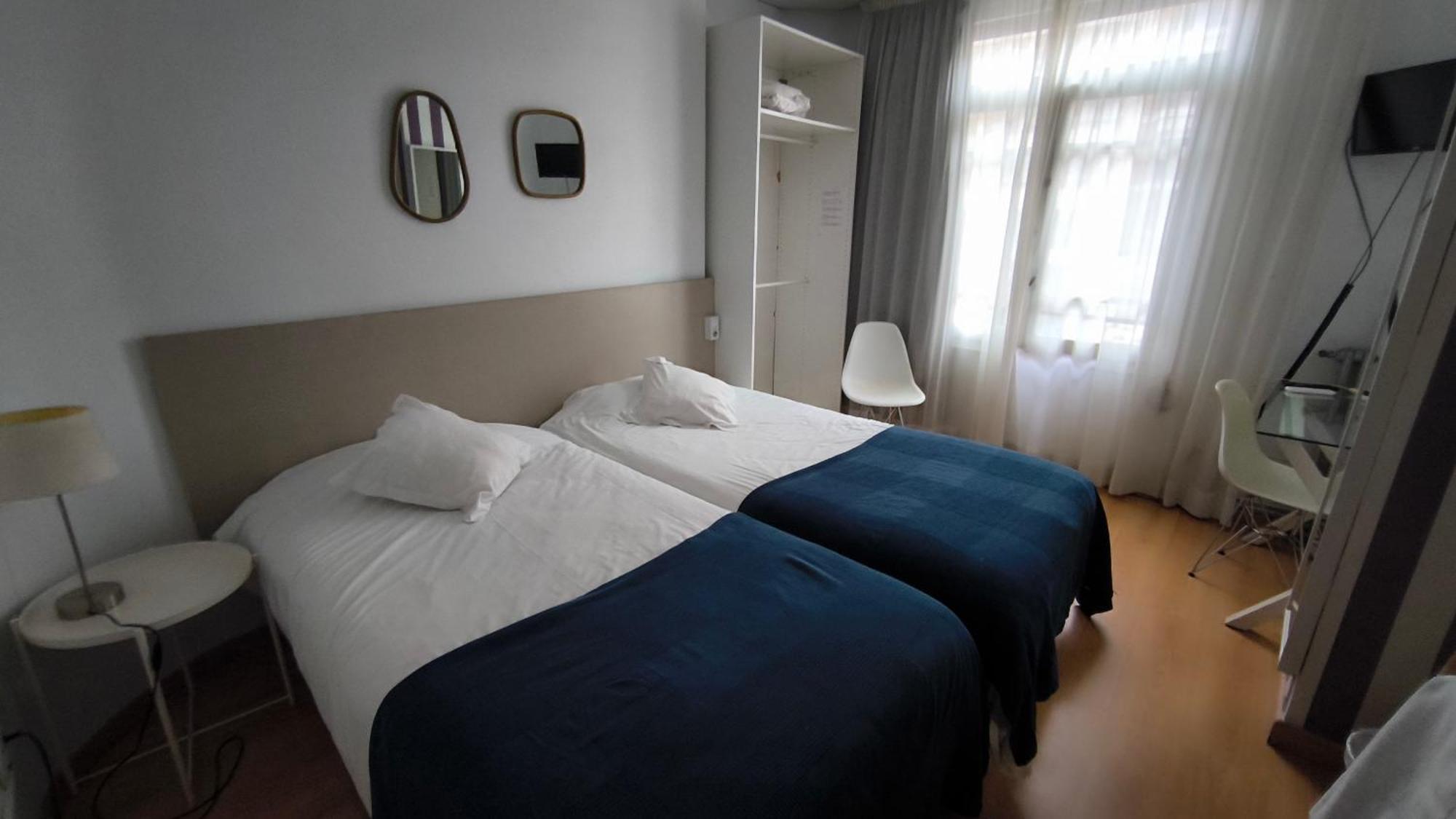 7 Moons Valencia