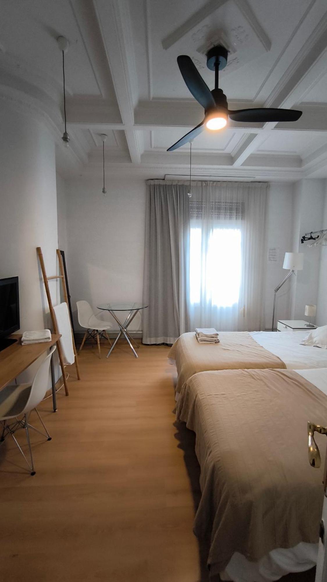7 Moons 2* Valencia