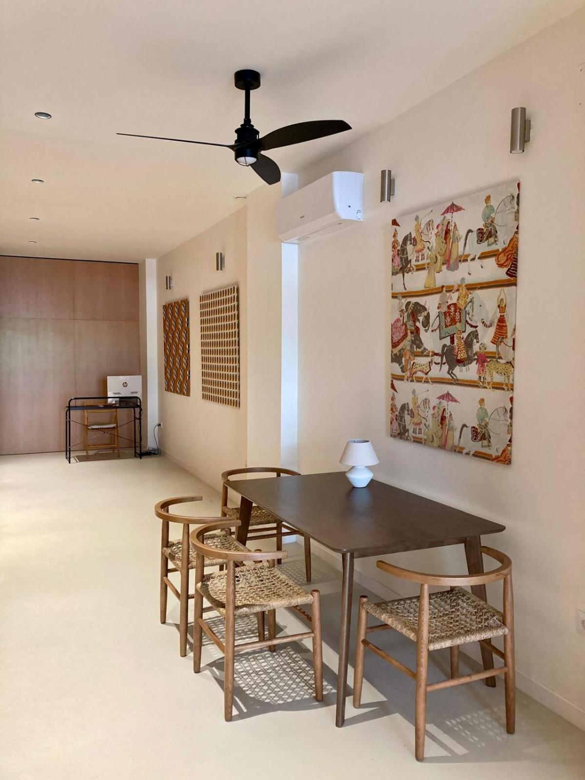 El Apartment