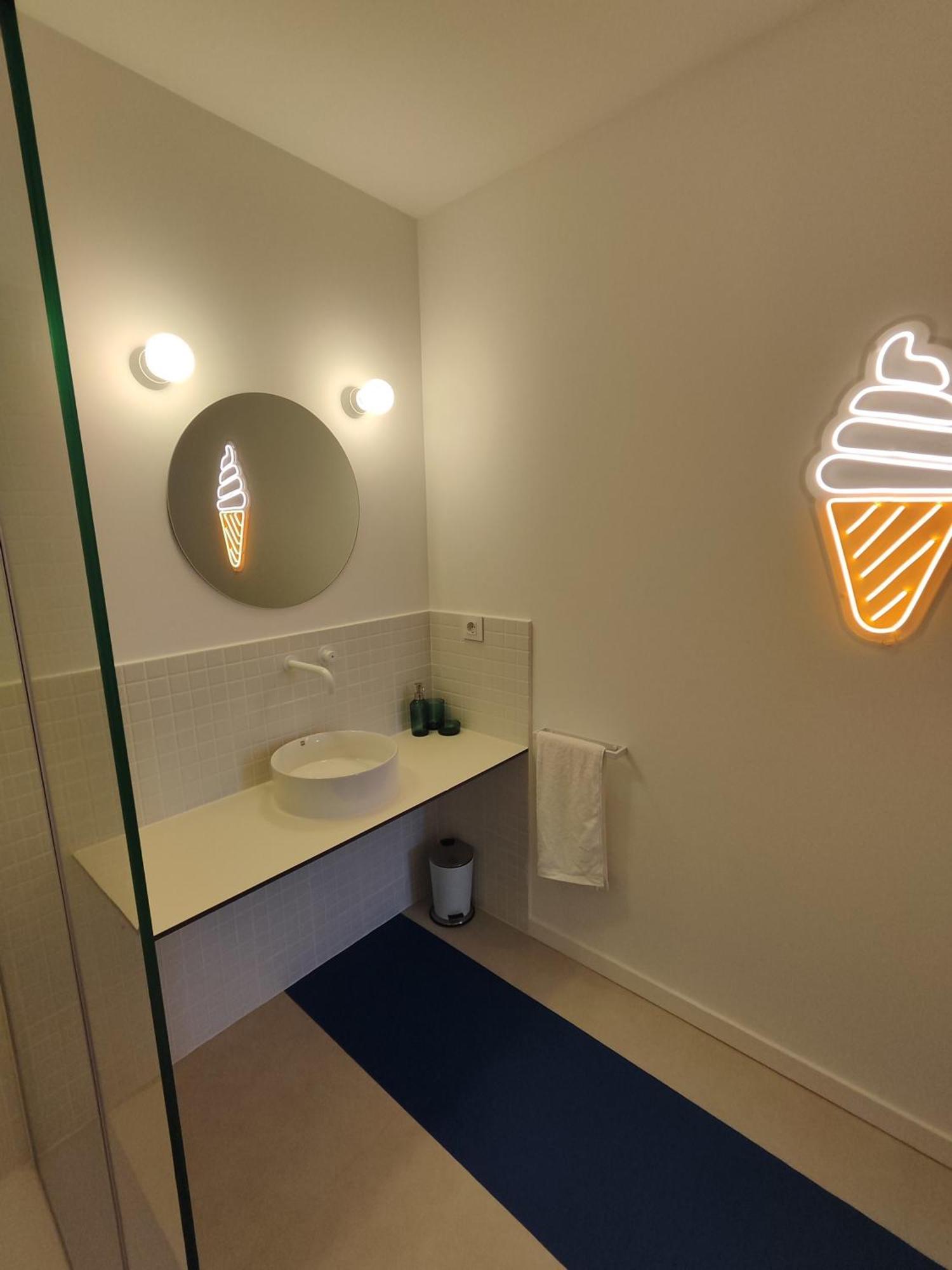Carisan2 - Fully Equipped, 6 Min To Apartment