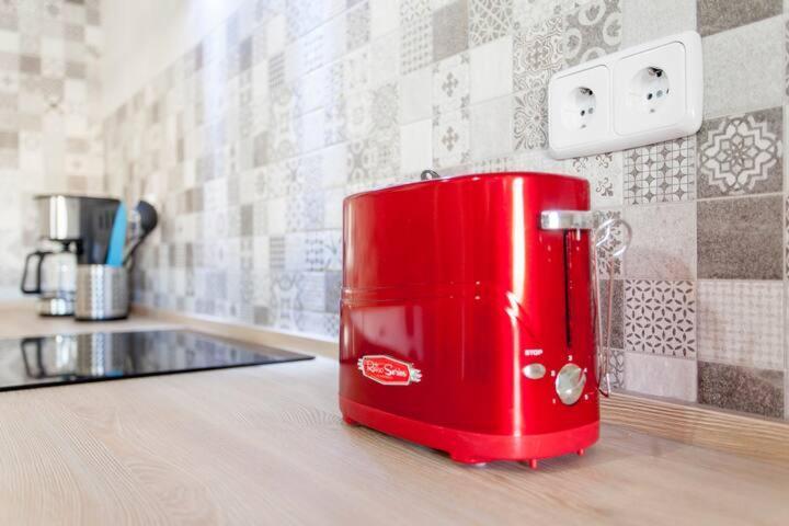New 4 Pax Front Station Wifi Appartement *