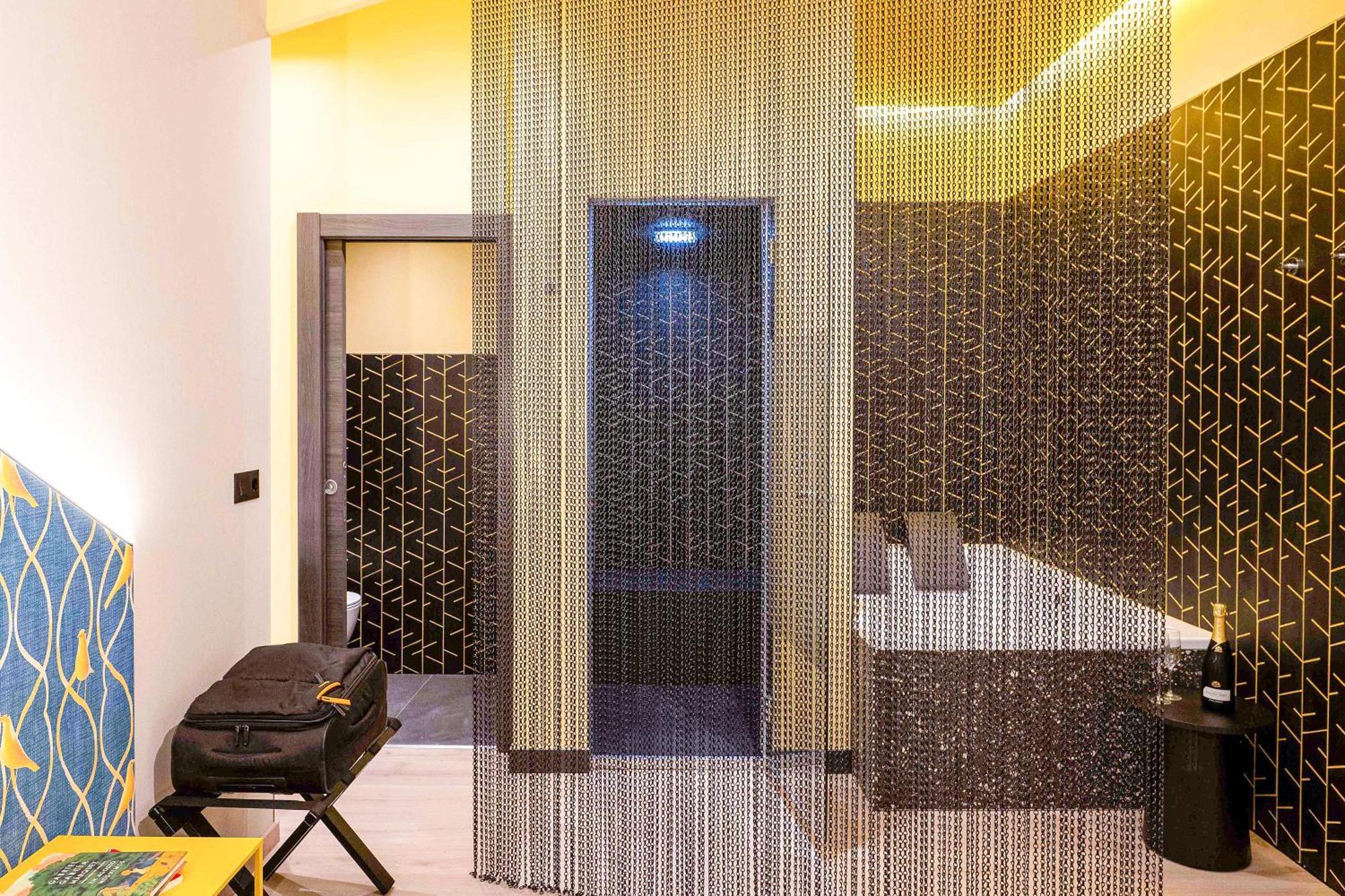 Pathos By Mimood Aparthotel 4*