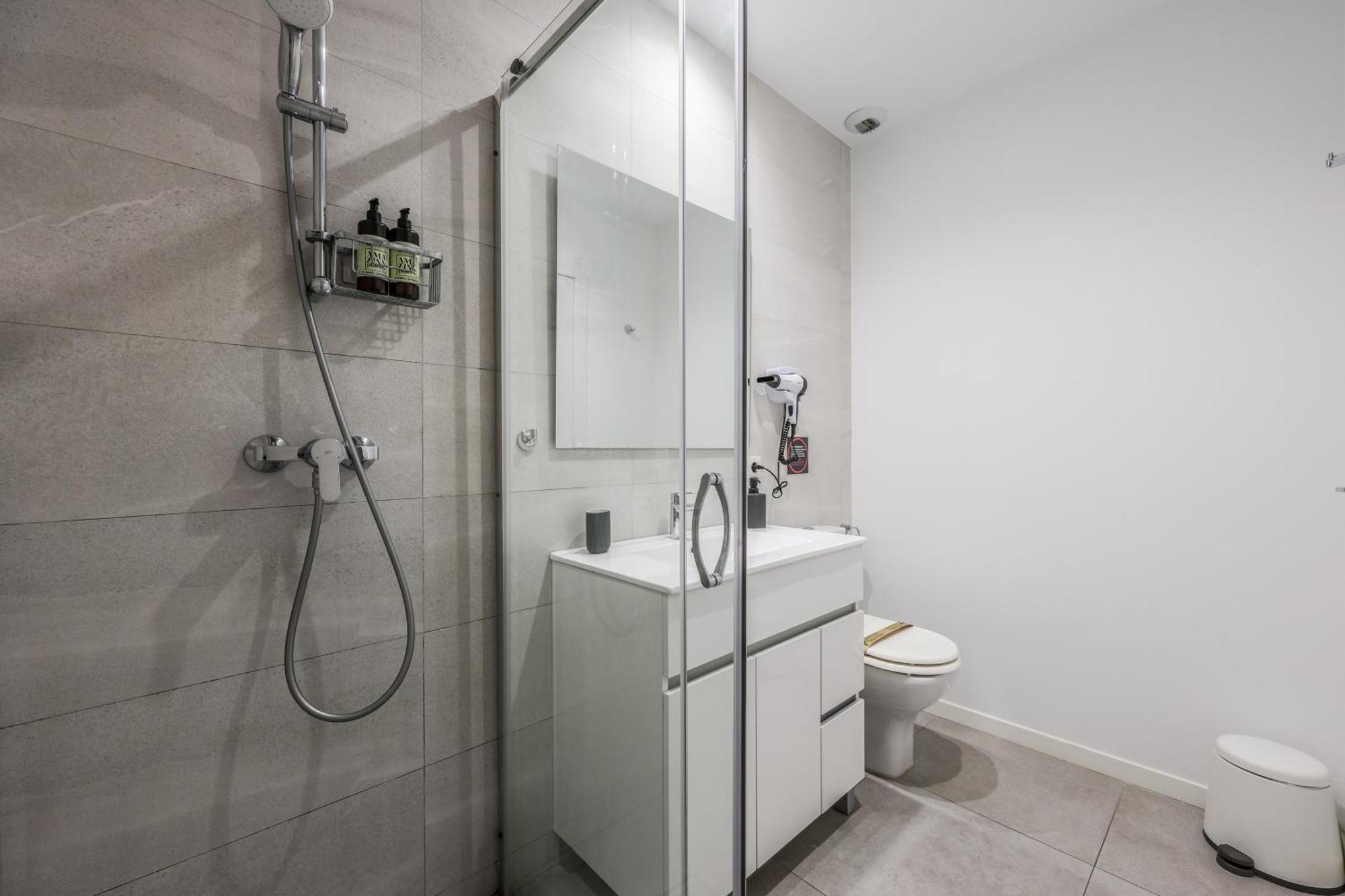 Apartamento Acogedor Estudio A Metros De La Playa, Con Zonas Comunes Y Terraza 3b