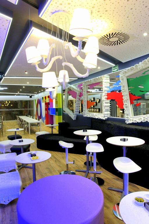 Urban Youth Hostel *