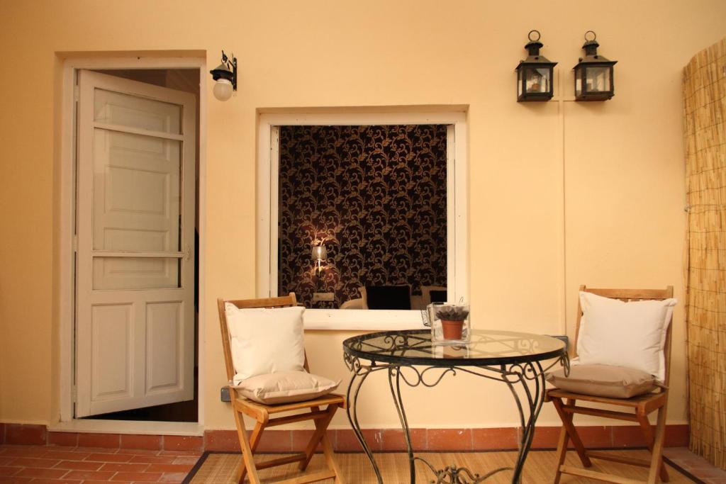 7 Moons Bed & Breakfast 2*