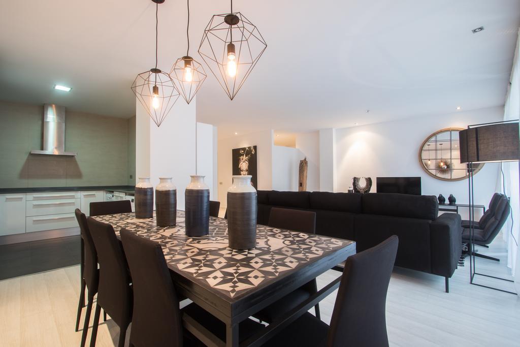 Luxury - Boutique Center Apartment