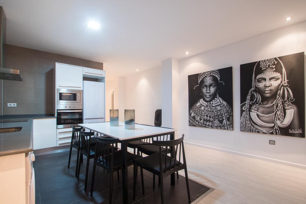 Luxury - Boutique Center Apartment