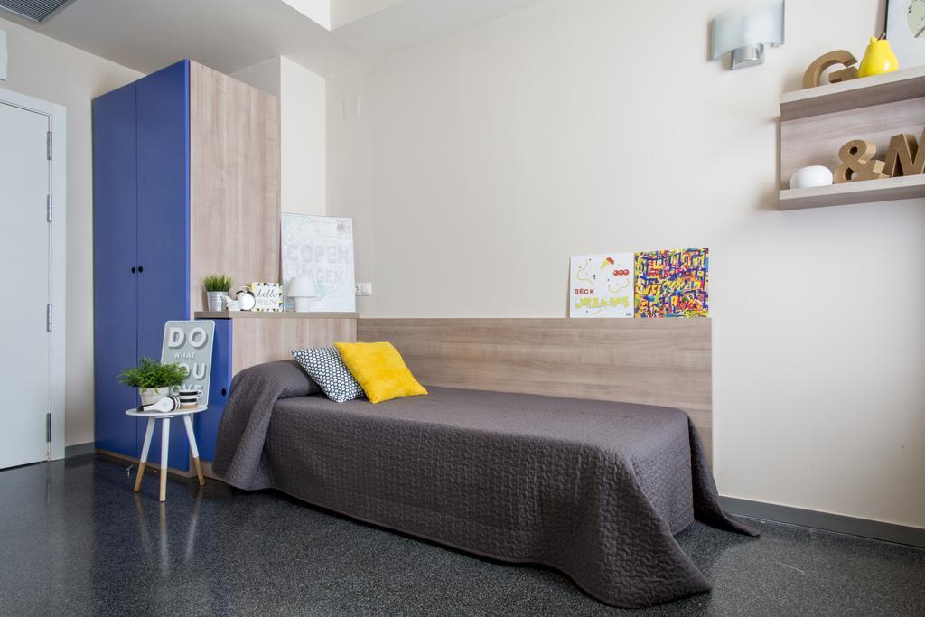 Residencia Universitaria Resa Damia Bonet Apartment