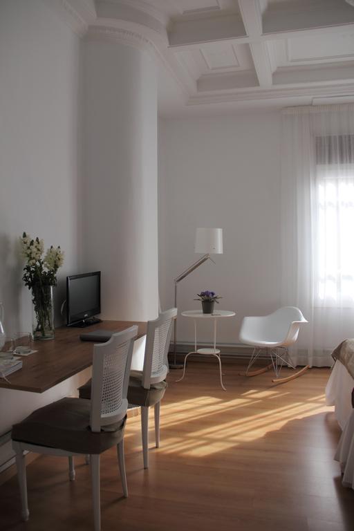 7 Moons Bed & Breakfast 2*