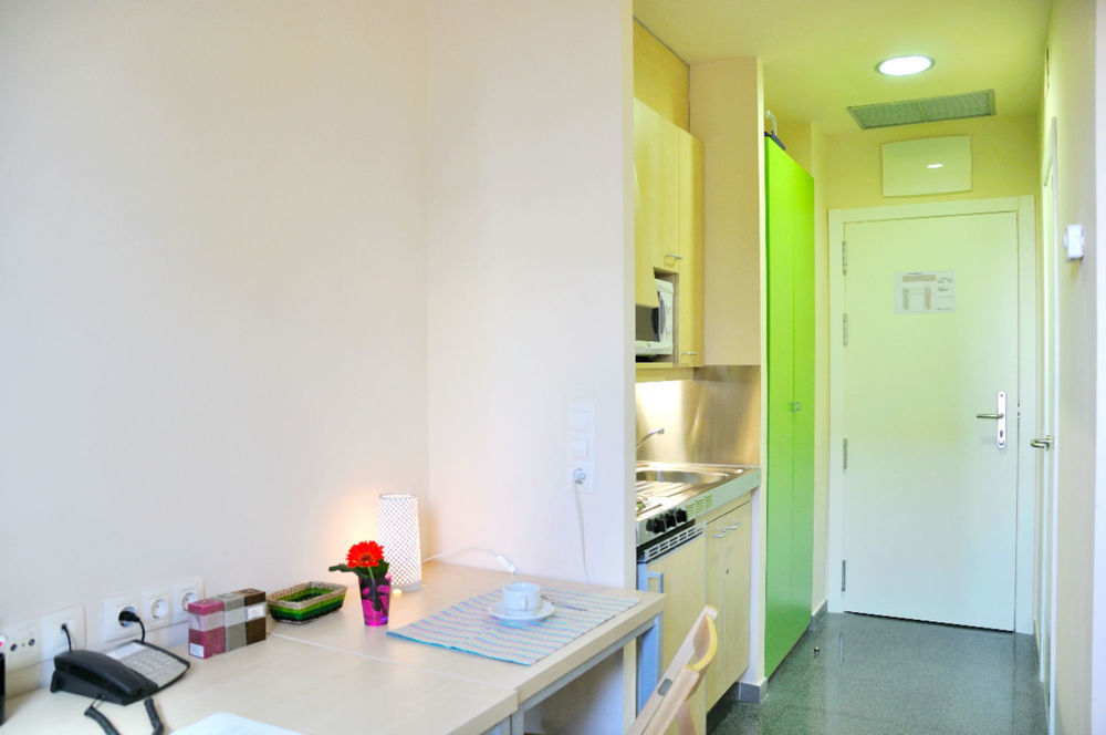 Residencia Universitaria Resa Damia Bonet Apartment