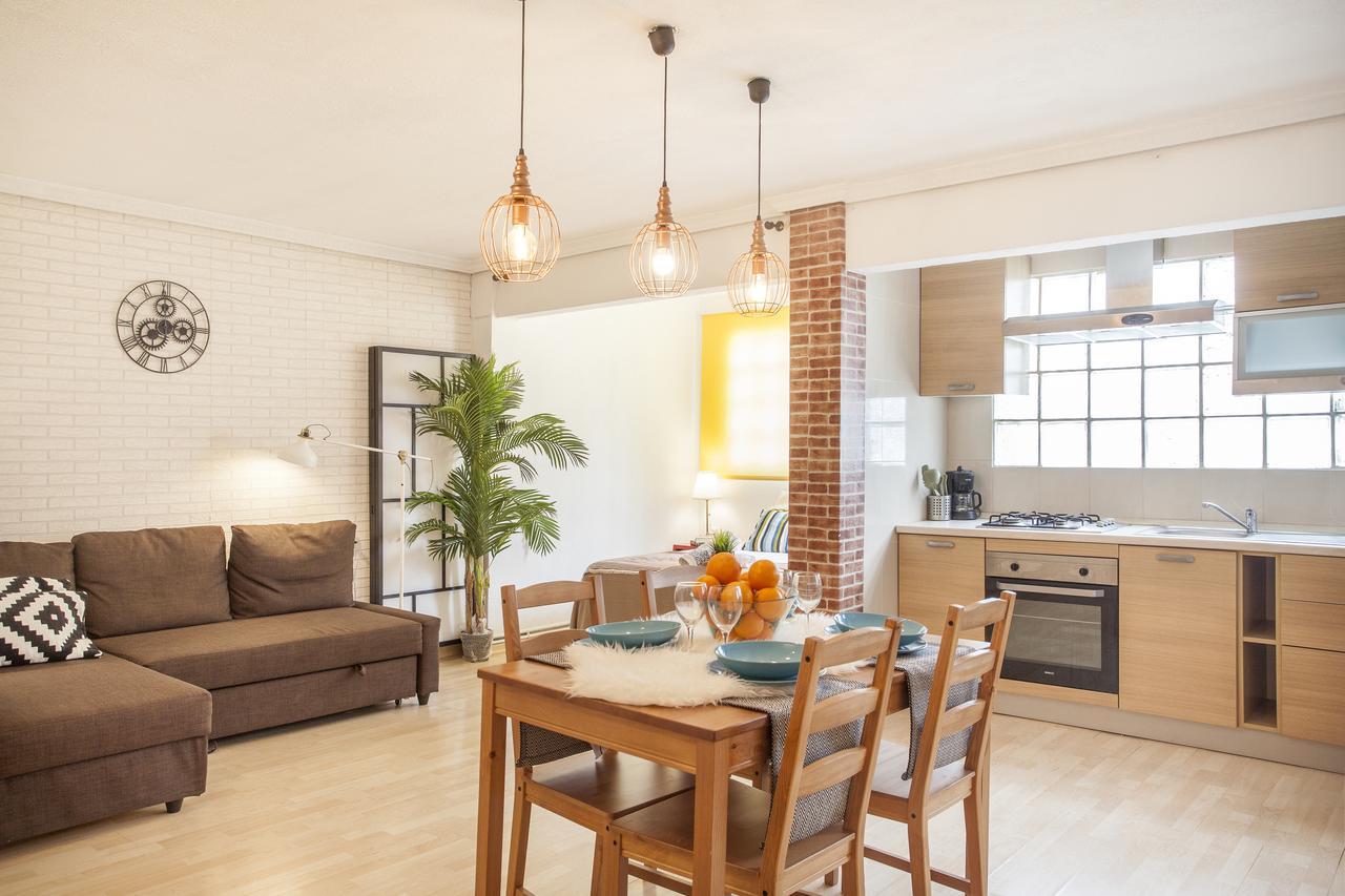 Apartment Station *